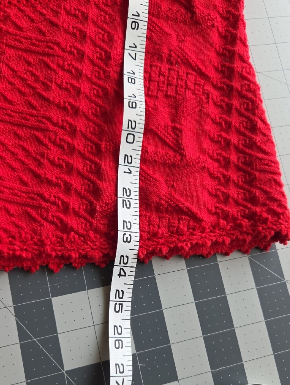Red Textured Button-Front Knit Top - Picture 7 of 8
